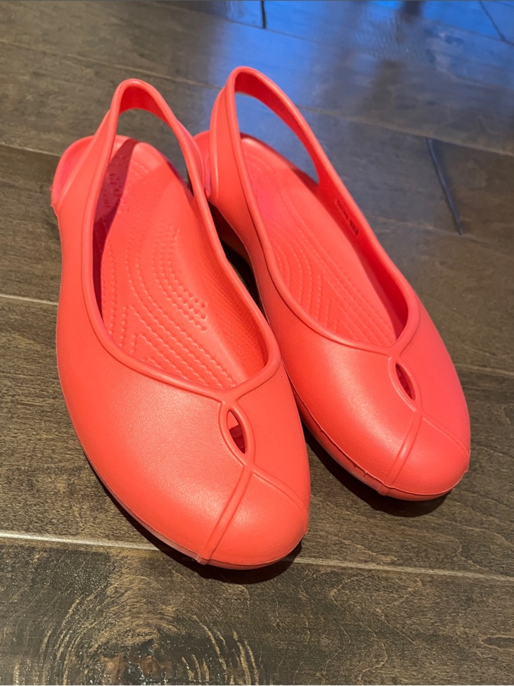 Women’s Coral Crocs Olivia II Ballet Flats with peep toe